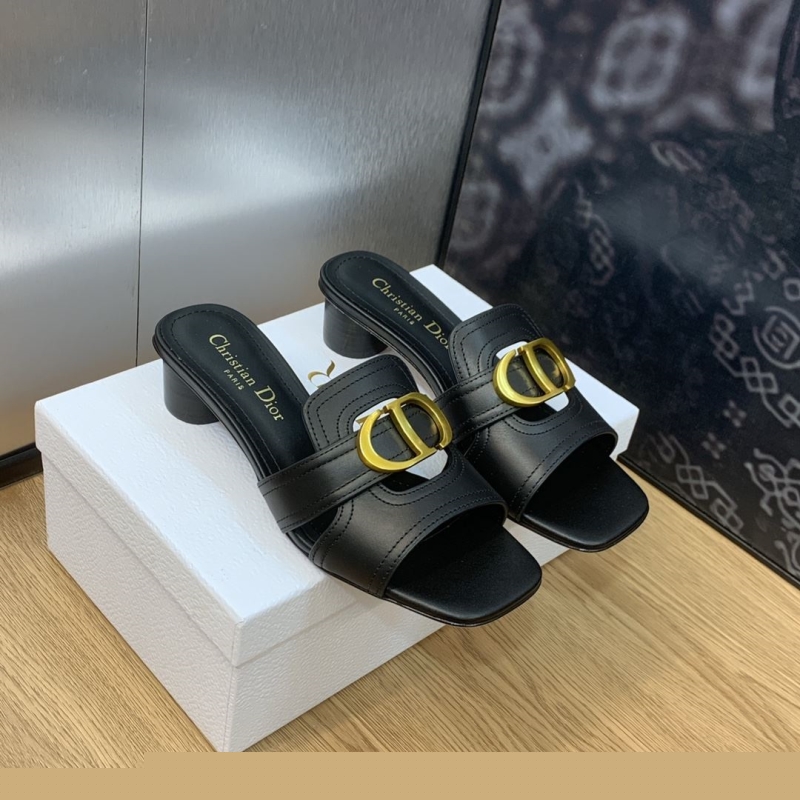 ch**an D*or slippers